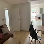 Aparthotel Michaela 3*