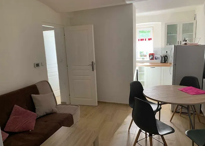 Aparthotel Michaela 3*